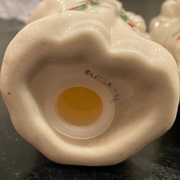 VINTAGE LENOX SANTA & MRS CLAUSE SALT & PEPPER SHAKERS  EXCELLENT CONDITION! - Picture 4 of 5